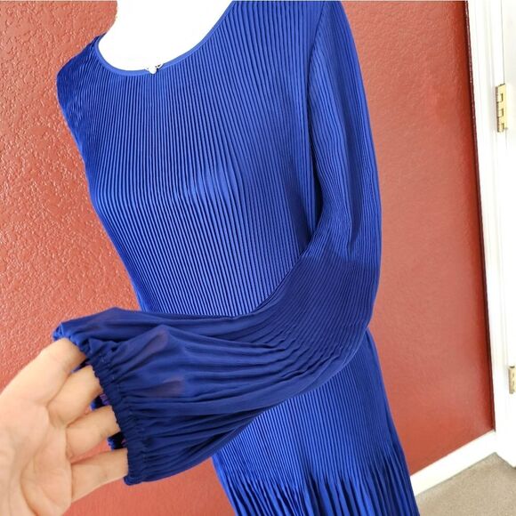 Dkny Blue Sheath Dress with Long Bishop Sleeves for Wedding Guest - Picture 4 of 10